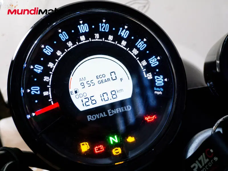 Royal Enfield Super Meteor 650 (2023 - 26) (12)