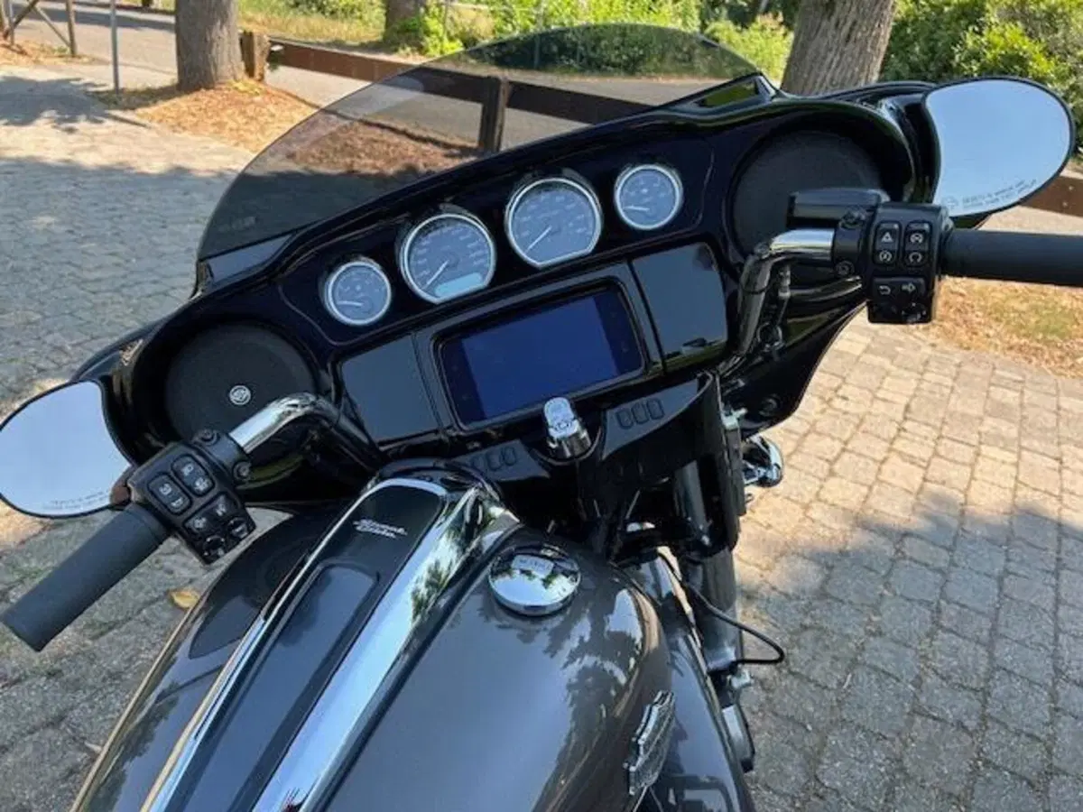 Harley-Davidson Street Glide ST (2022 - 23) (3)