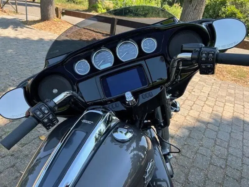 Harley-Davidson Street Glide ST (2022 - 23) (3)
