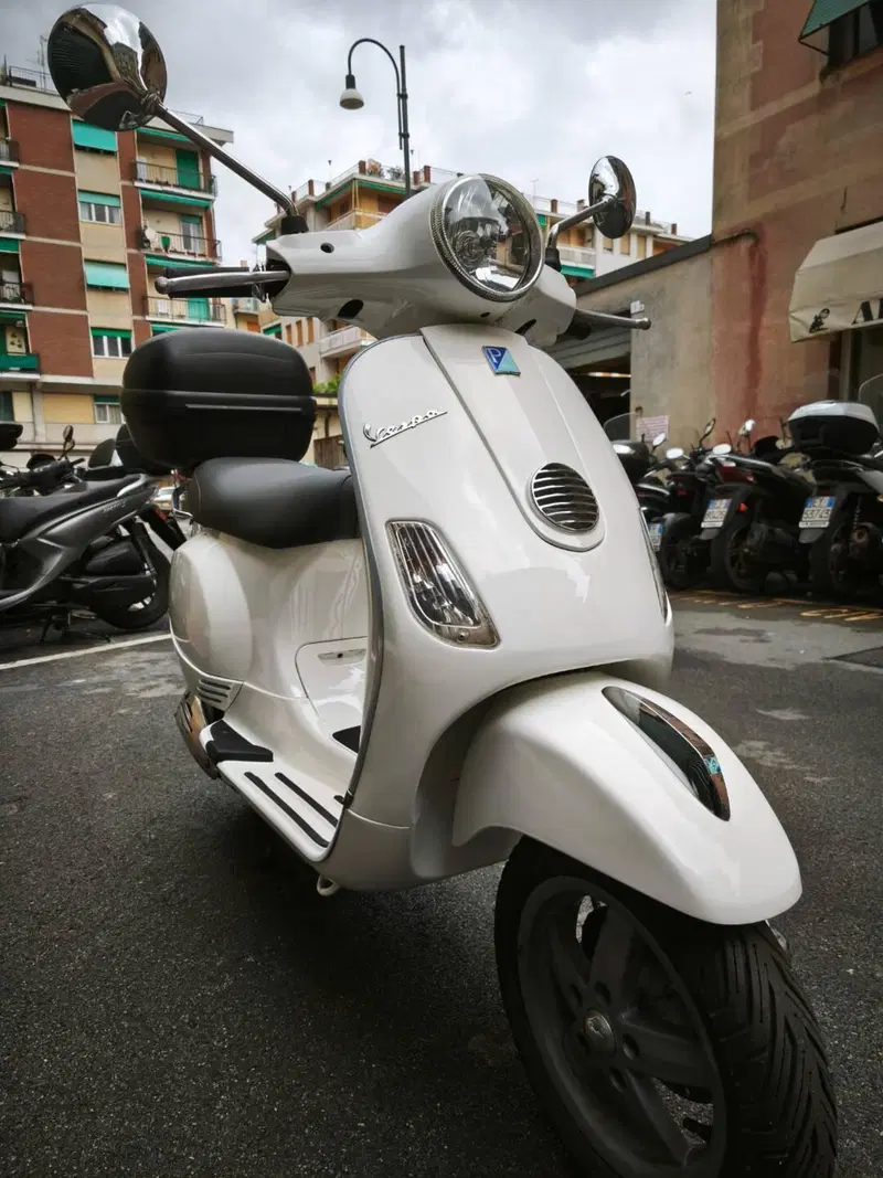 Vespa LX 125 i.e. (2009 - 12)