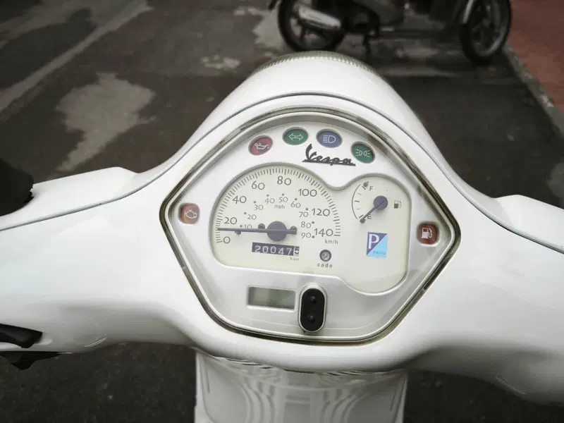 Vespa LX 125 i.e. (2009 - 12) (2)