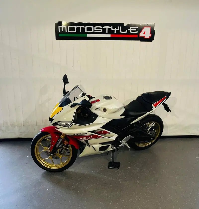 Yamaha YZF R3 (2021 - 24) (2)