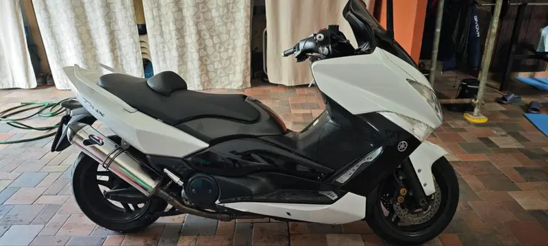Yamaha T-Max 500 White Max (2010 - 11)