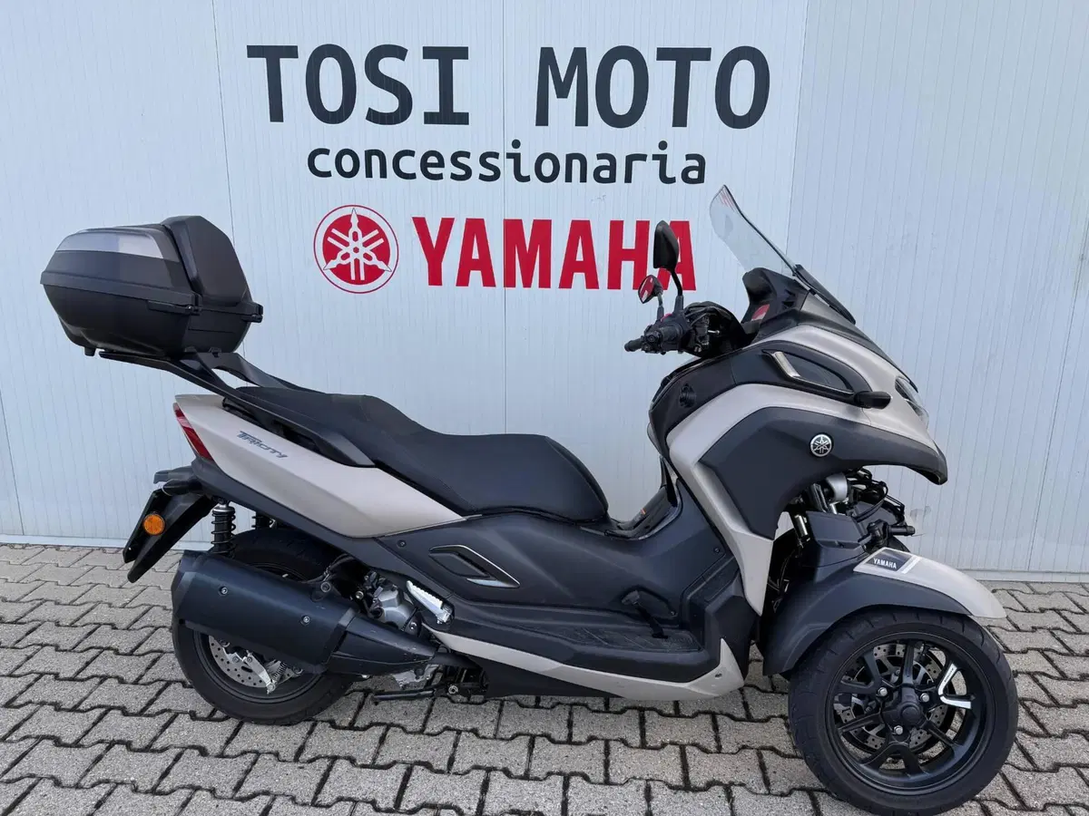 Yamaha Tricity 300 (2021 - 24) (2)