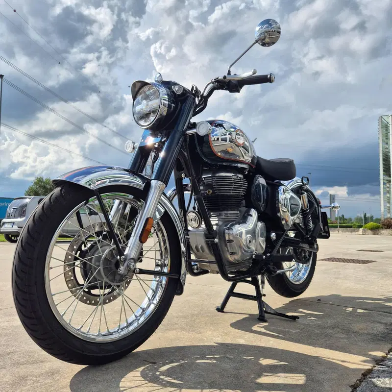 Royal Enfield Classic 350 (2021 - 26) (4)