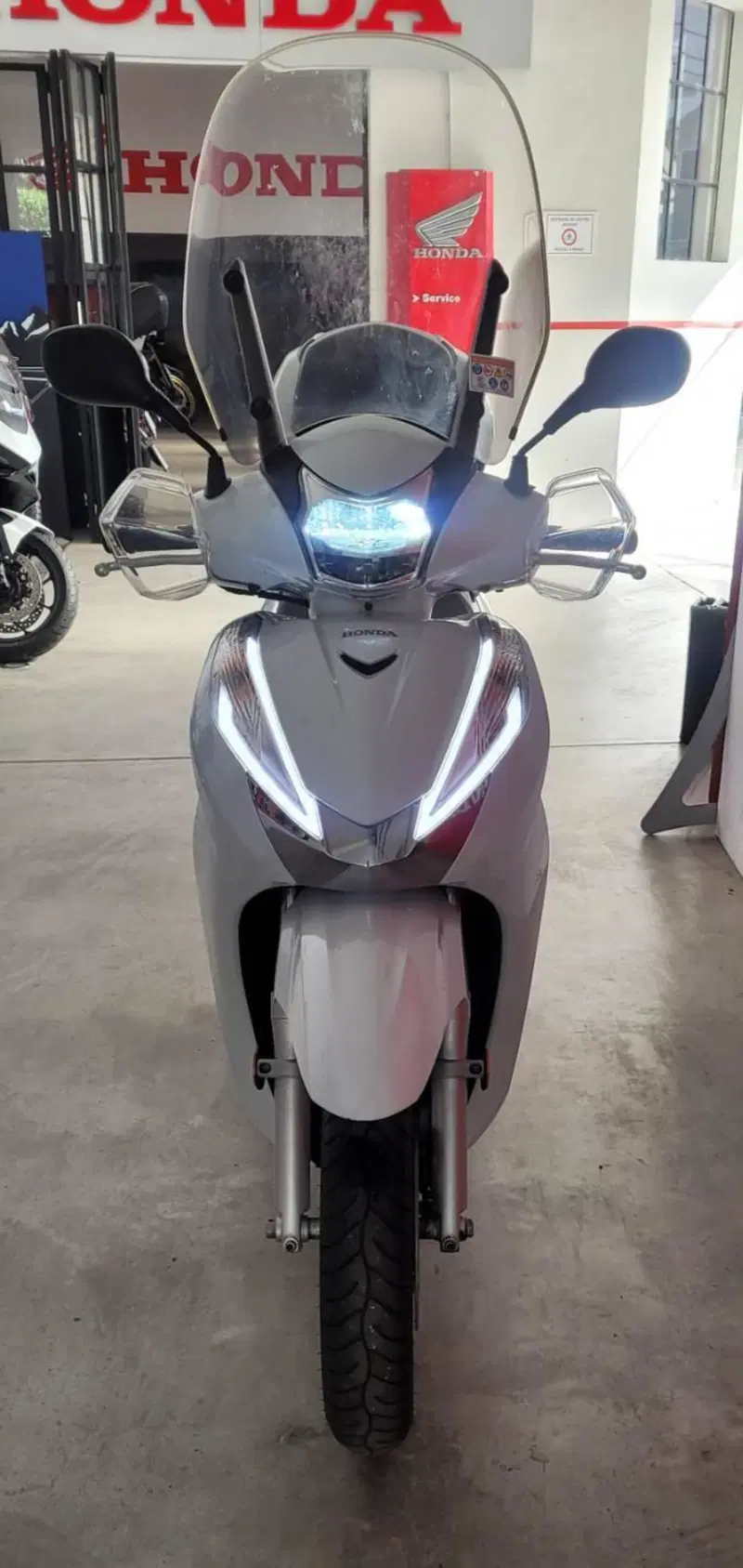 Honda SH 300 i ABS (2016 - 20) (3)
