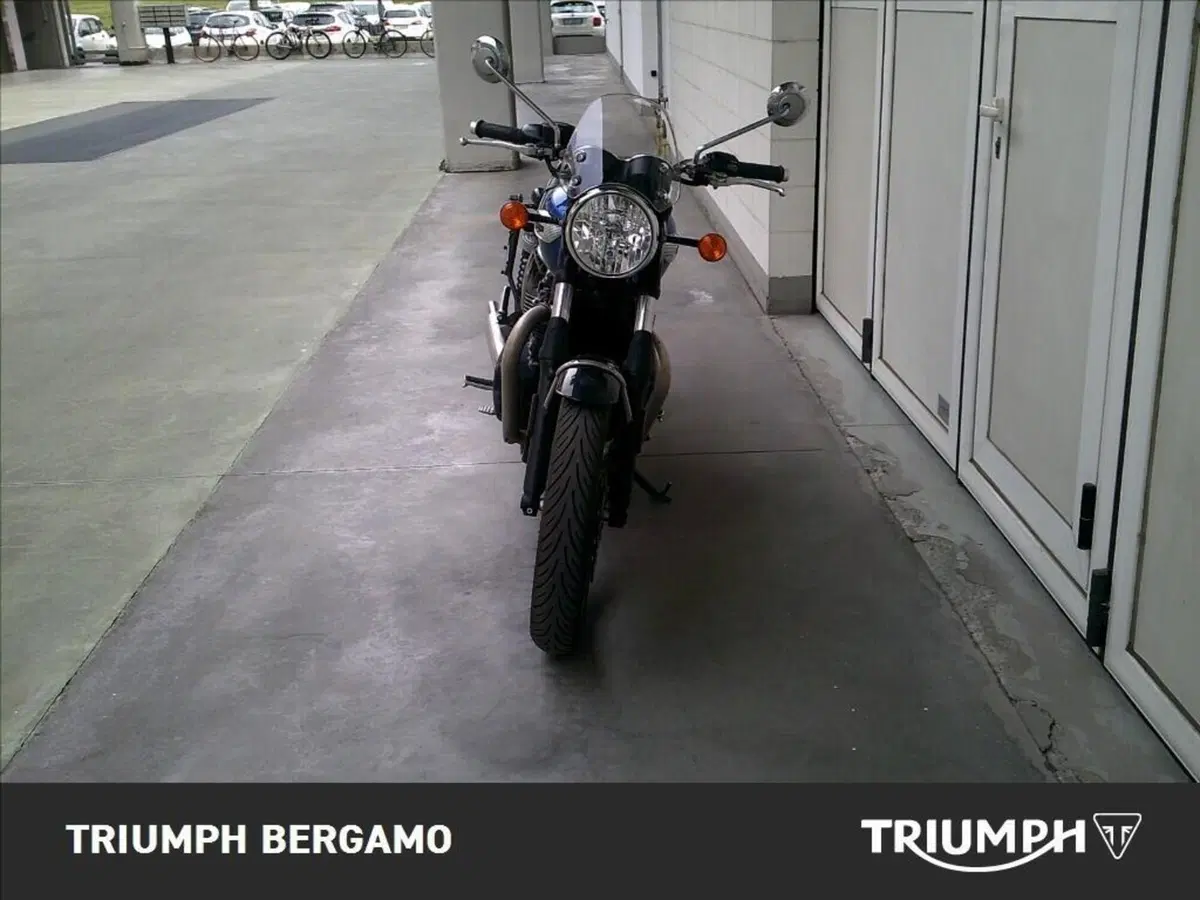 Triumph Bonneville T100 Chrome Edition (2023) (5)