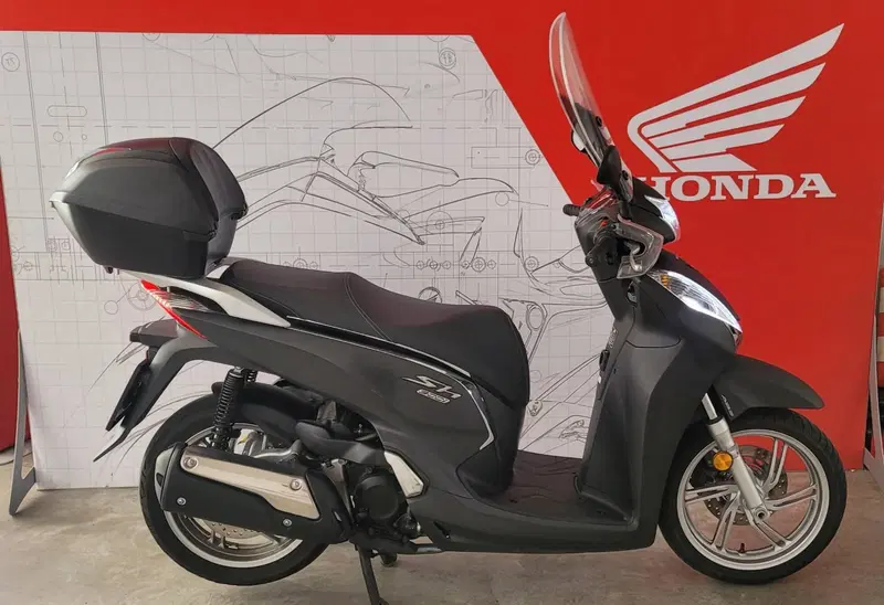 Honda SH 300 i ABS (2016 - 20) (5)
