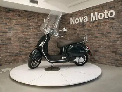 Vespa GTS 300 Hpe (2019) usata