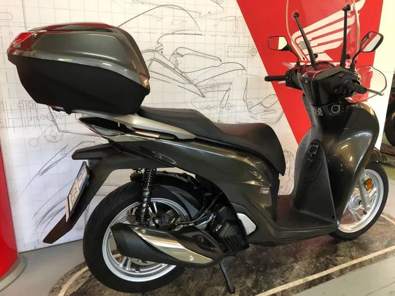 Honda SH 150i (2020 - 23) (6)