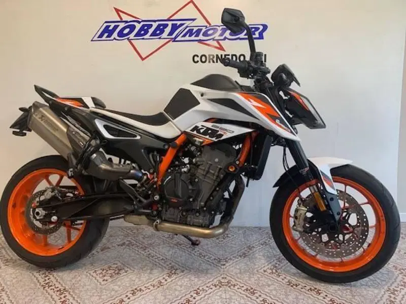 KTM 890 Duke R (2021)