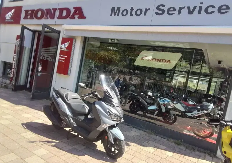 Sym Joymax 300 Z+ (2021 - 24) (7)