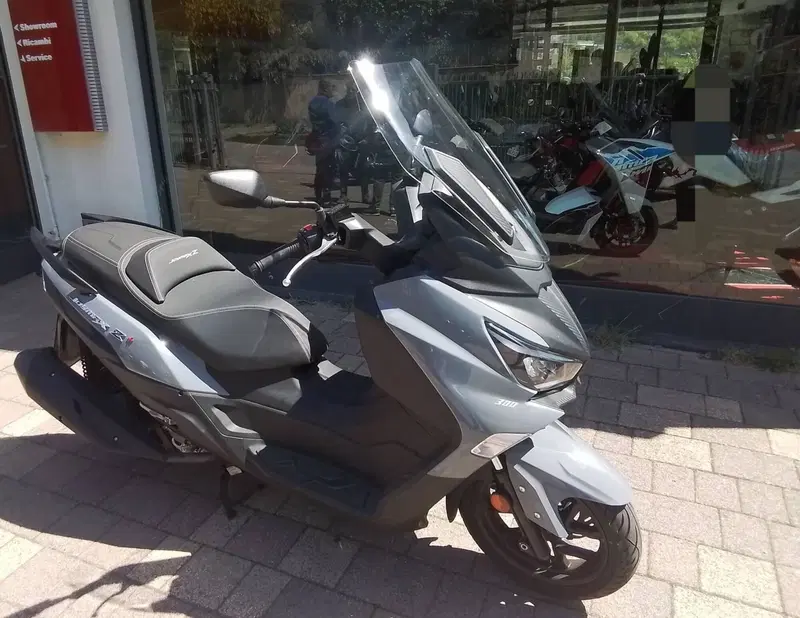 Sym Joymax 300 Z+ (2021 - 24) (12)
