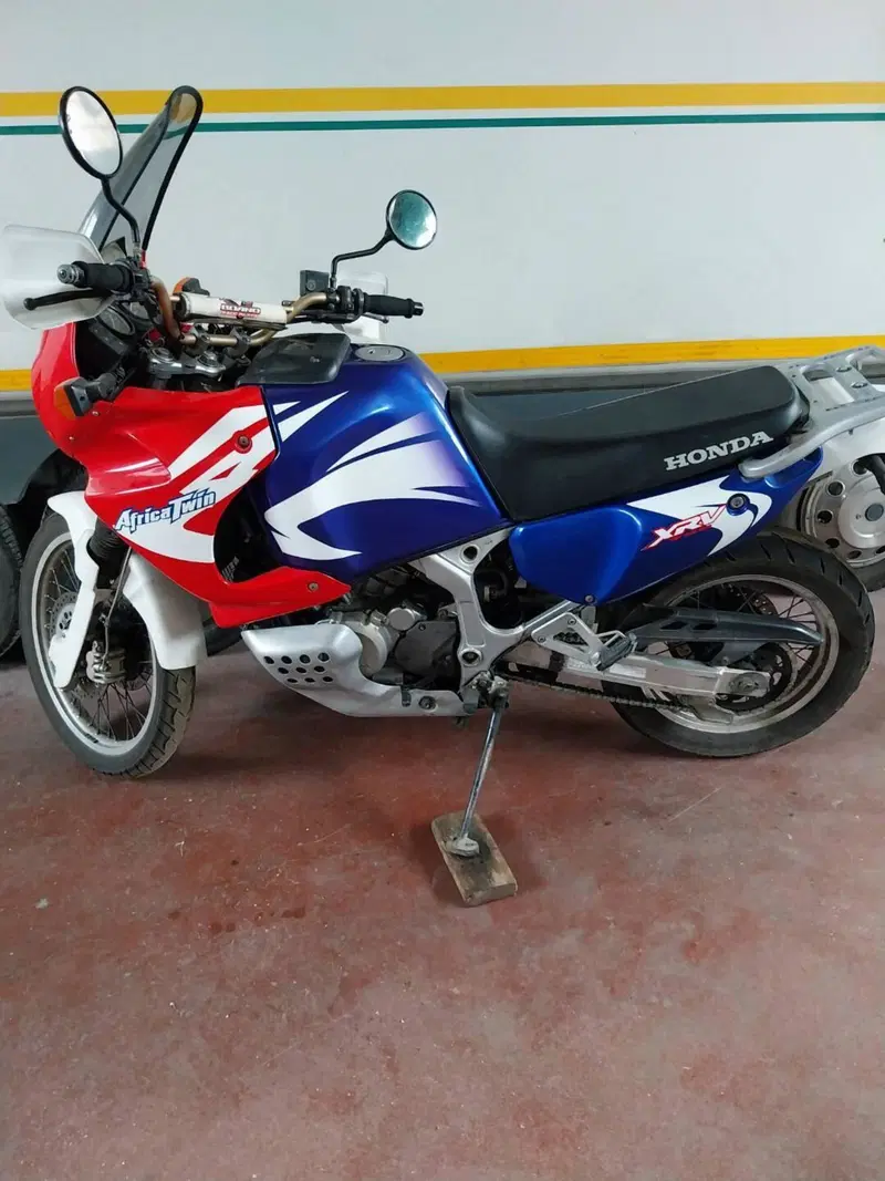 Honda Africa Twin XRV 750 (1996 - 02)