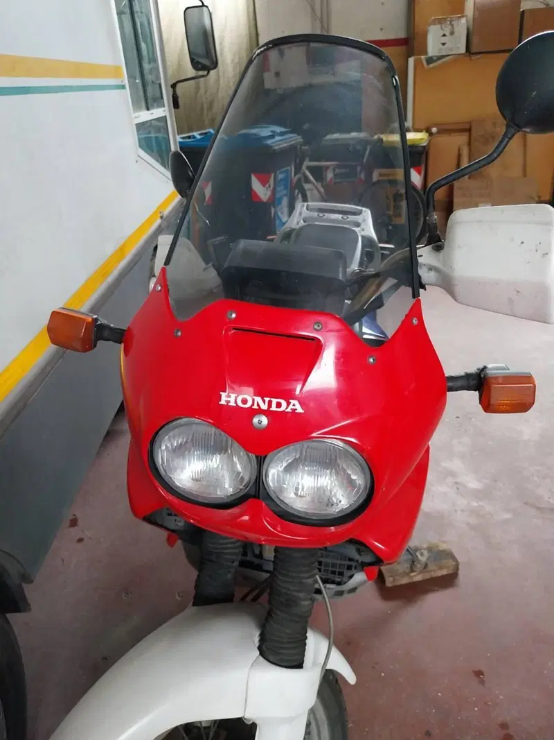Honda Africa Twin XRV 750 (1996 - 02) (2)