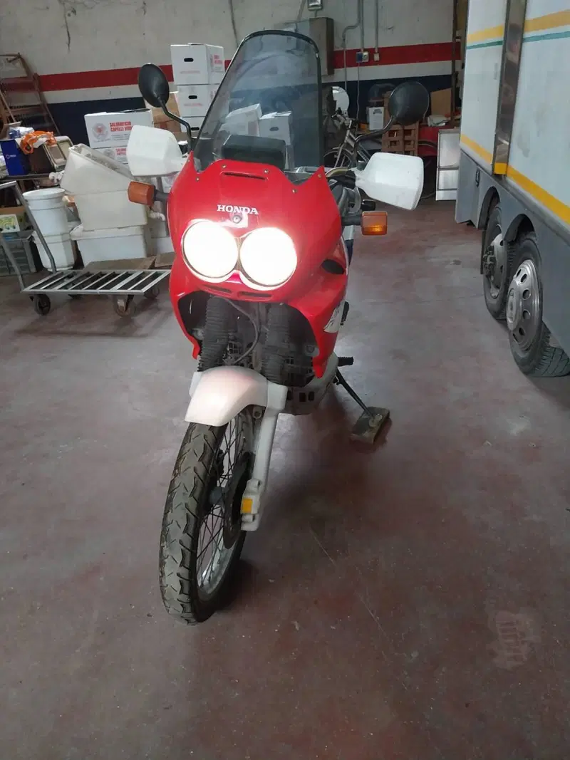 Honda Africa Twin XRV 750 (1996 - 02) (3)