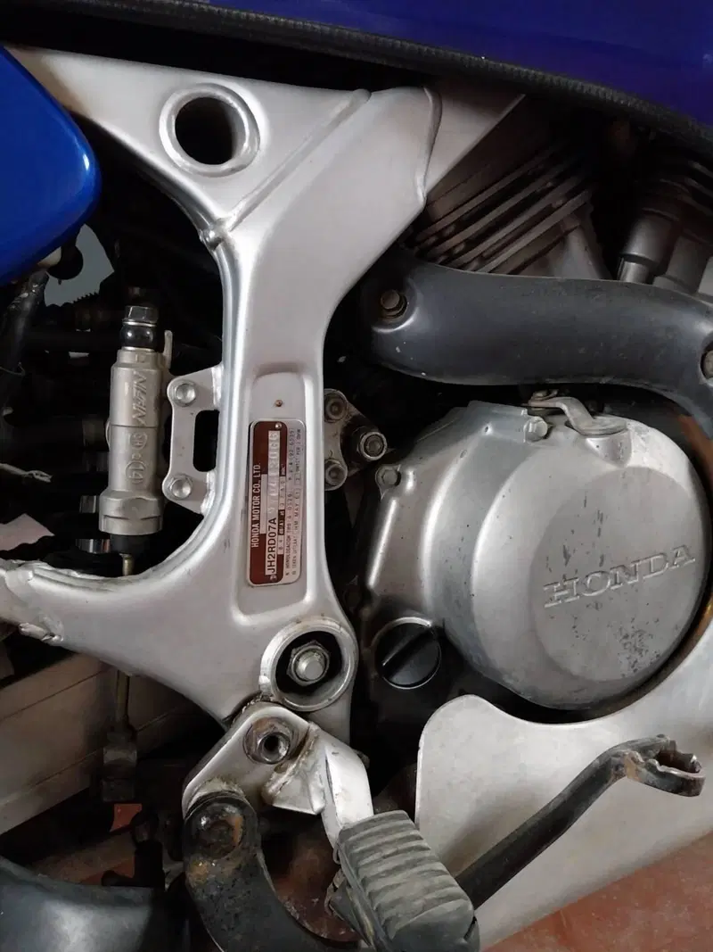 Honda Africa Twin XRV 750 (1996 - 02) (10)