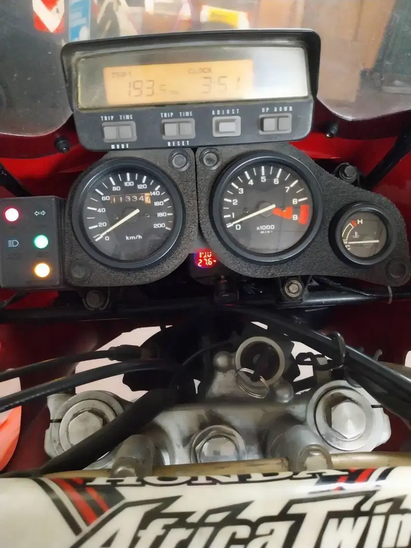 Honda Africa Twin XRV 750 (1996 - 02) (13)