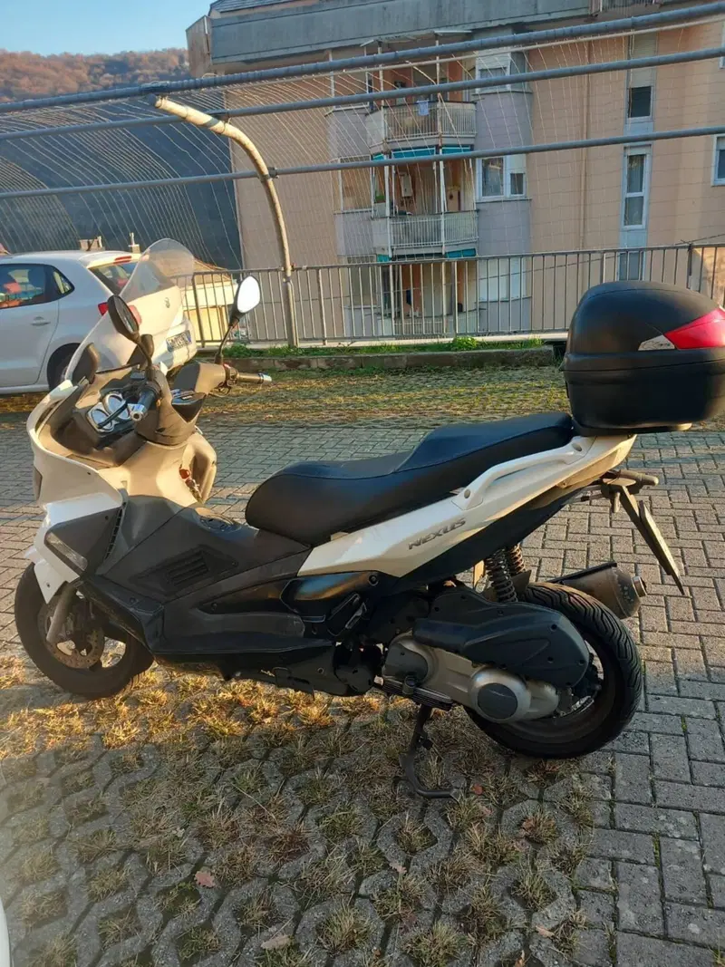 Gilera Nexus 300 (2007 - 13) (3)