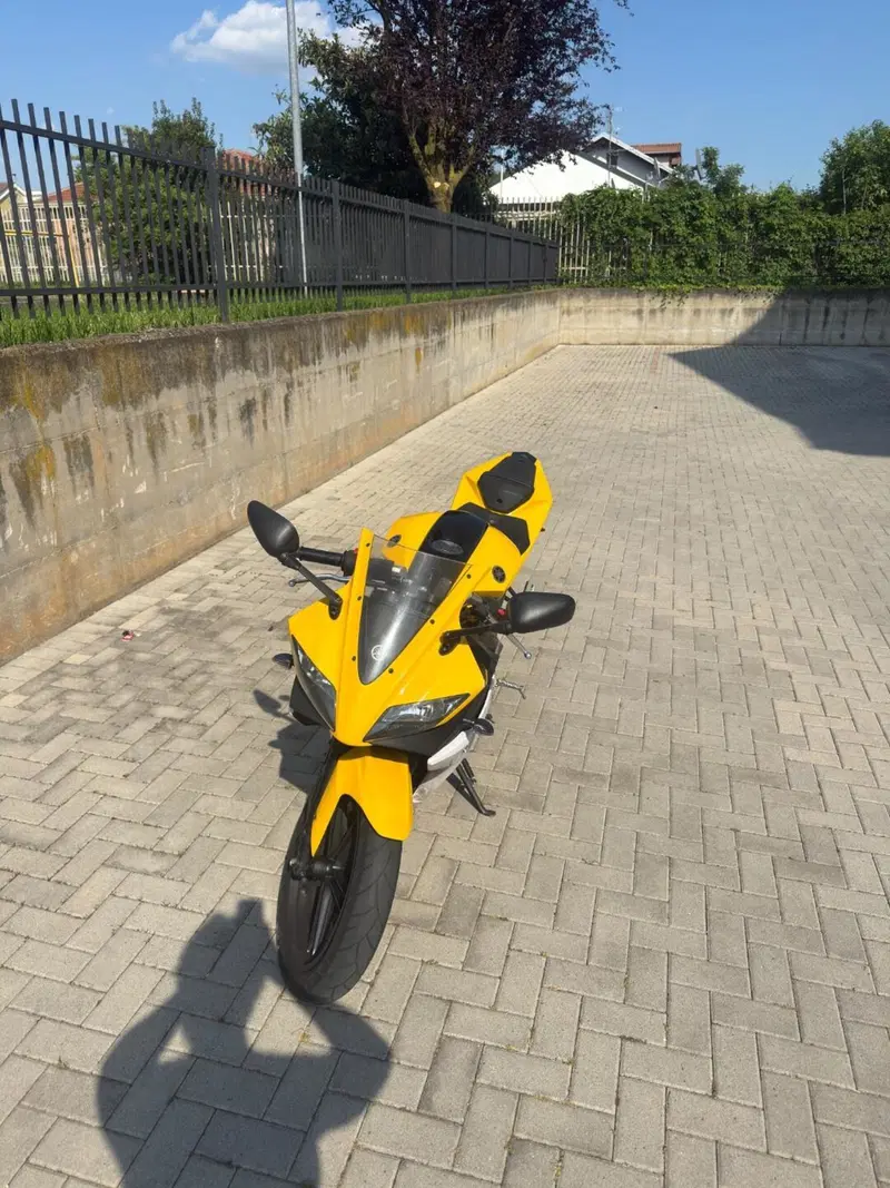 Yamaha YZF R125 (2008 -13) (3)