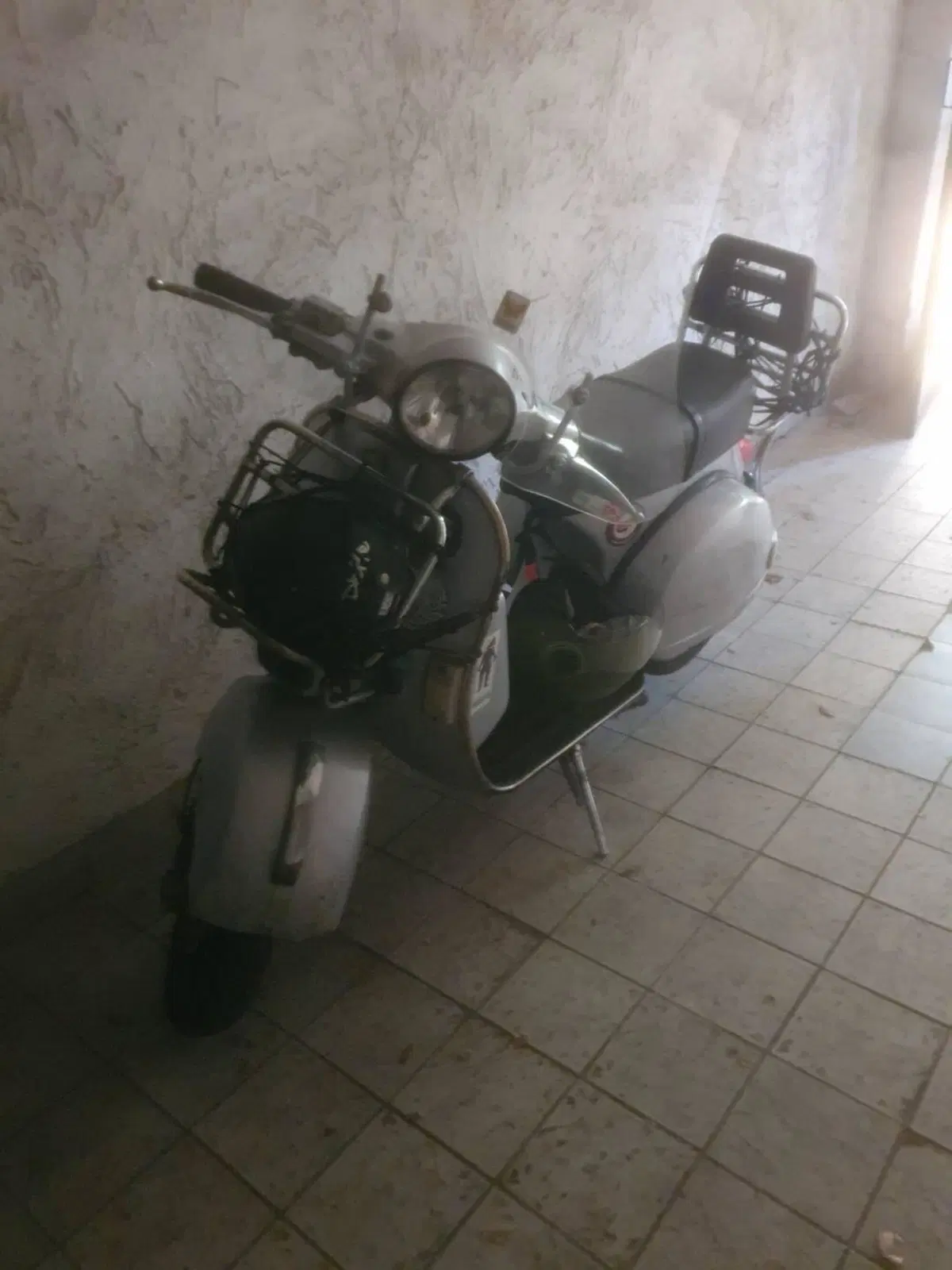 Piaggio Vespa 125 PX (2)