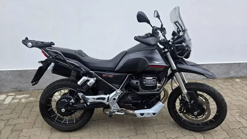 Moto Guzzi V85 TT (2021 - 23) (2)