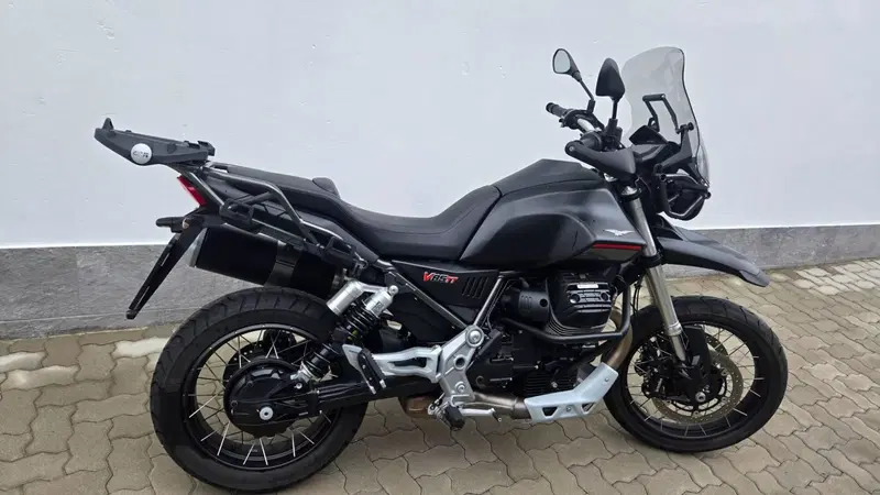 Moto Guzzi V85 TT (2021 - 23) (3)
