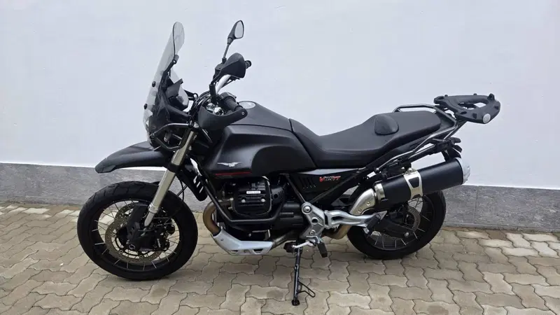 Moto Guzzi V85 TT (2021 - 23) (4)