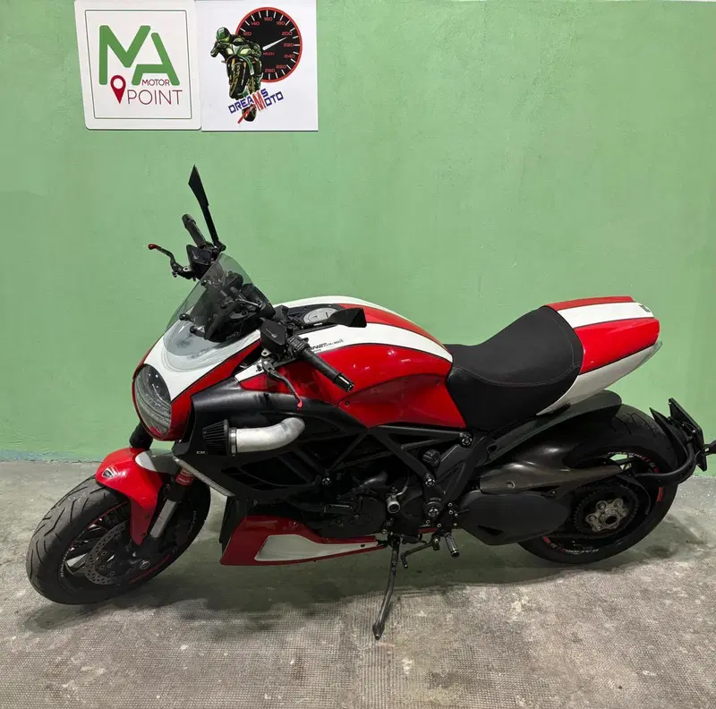 Ducati Diavel 1200 (2010 - 13) (2)