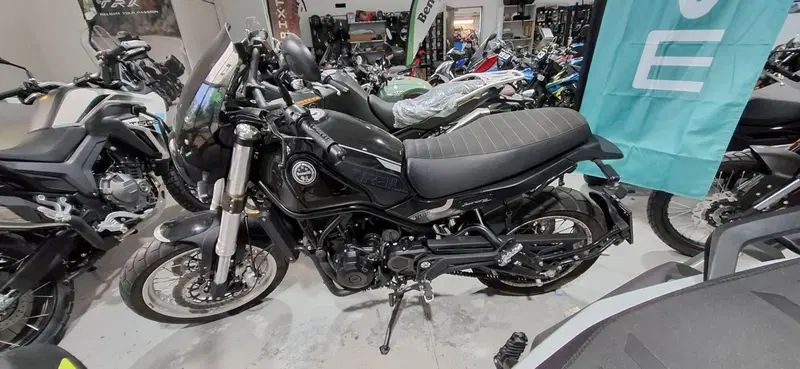 Benelli Leoncino 500 Trail (2021 - 26) (4)