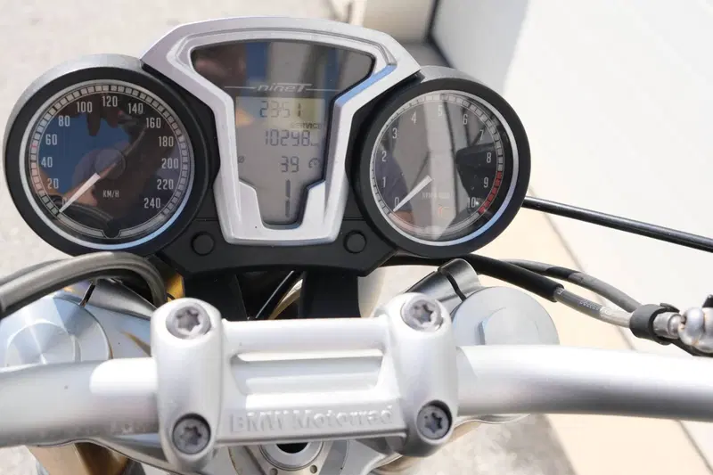 Bmw R nineT 1200 (2014 - 16) (6)