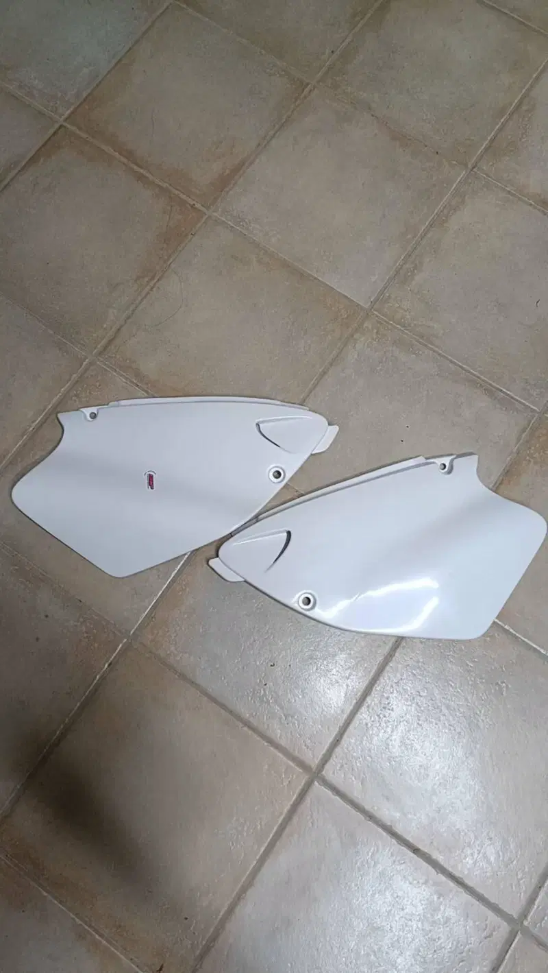 Plastiche Yz 125 Yamaha 96/01 (2)