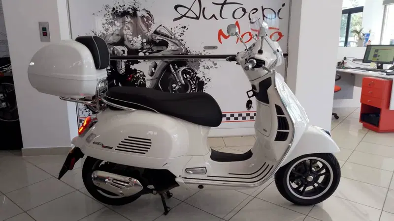 Vespa GTS 125 Super (2025 - 26) (2)