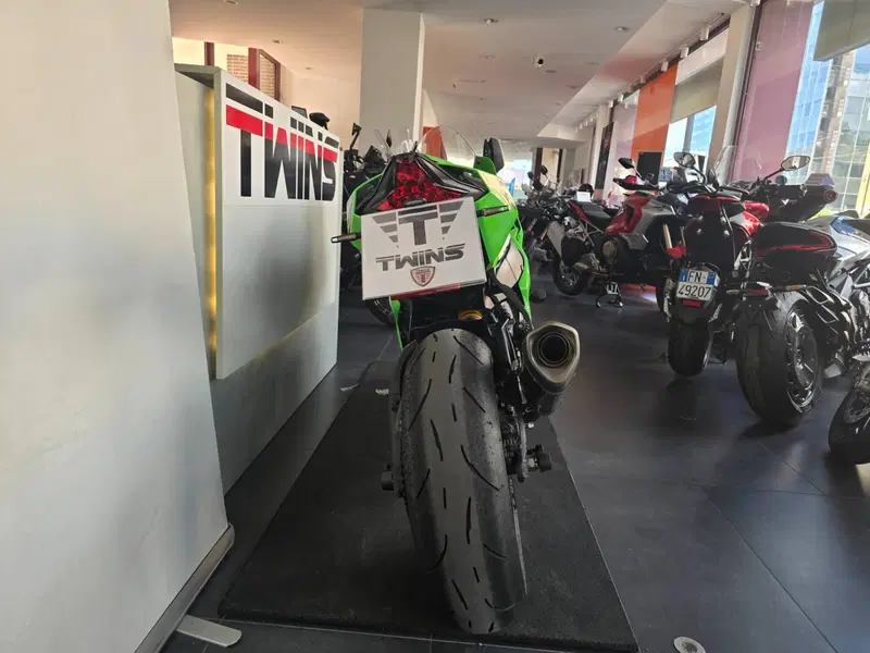 Kawasaki Ninja 1000 ZX-10R (2021 - 25) (7)