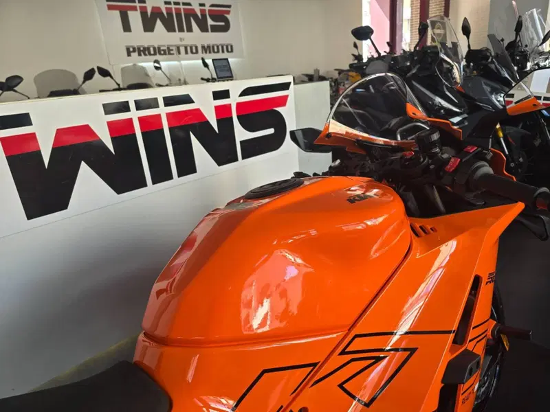 KTM 990 RC R (2026) (10)
