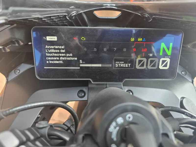 KTM 990 RC R (2026) (12)