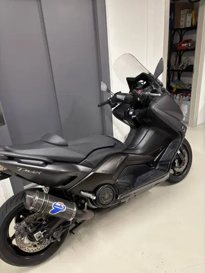 Yamaha T-Max 530 ABS (2015 - 17) usata