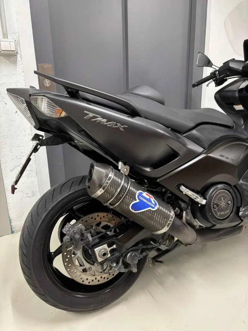 Yamaha T-Max 530 ABS (2015 - 17) (6)