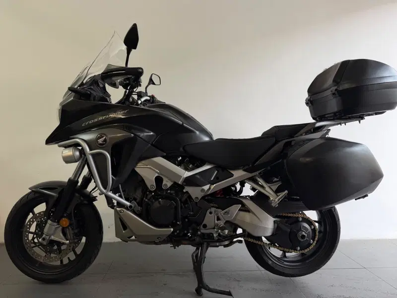 Honda Crossrunner ABS (2015 - 16) (2)