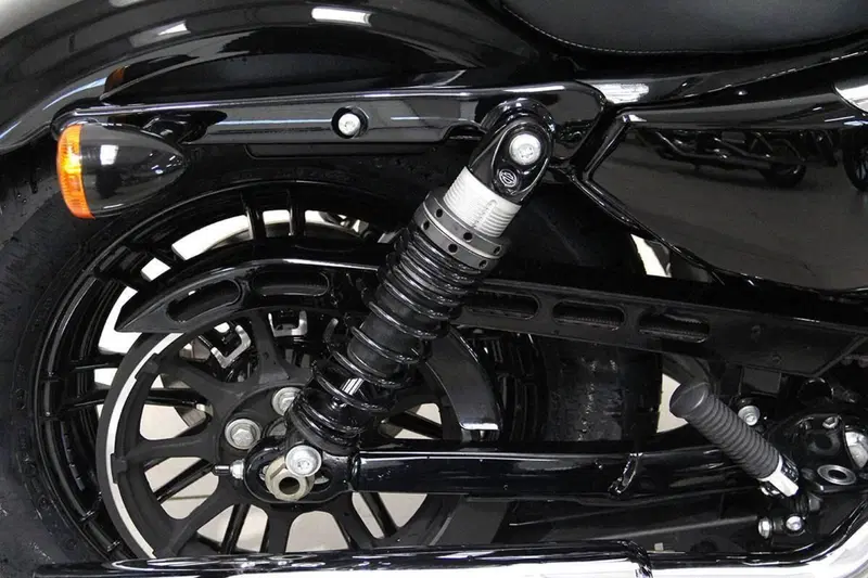 Harley-Davidson 1200 Forty-Eight (2016 - 20) (8)