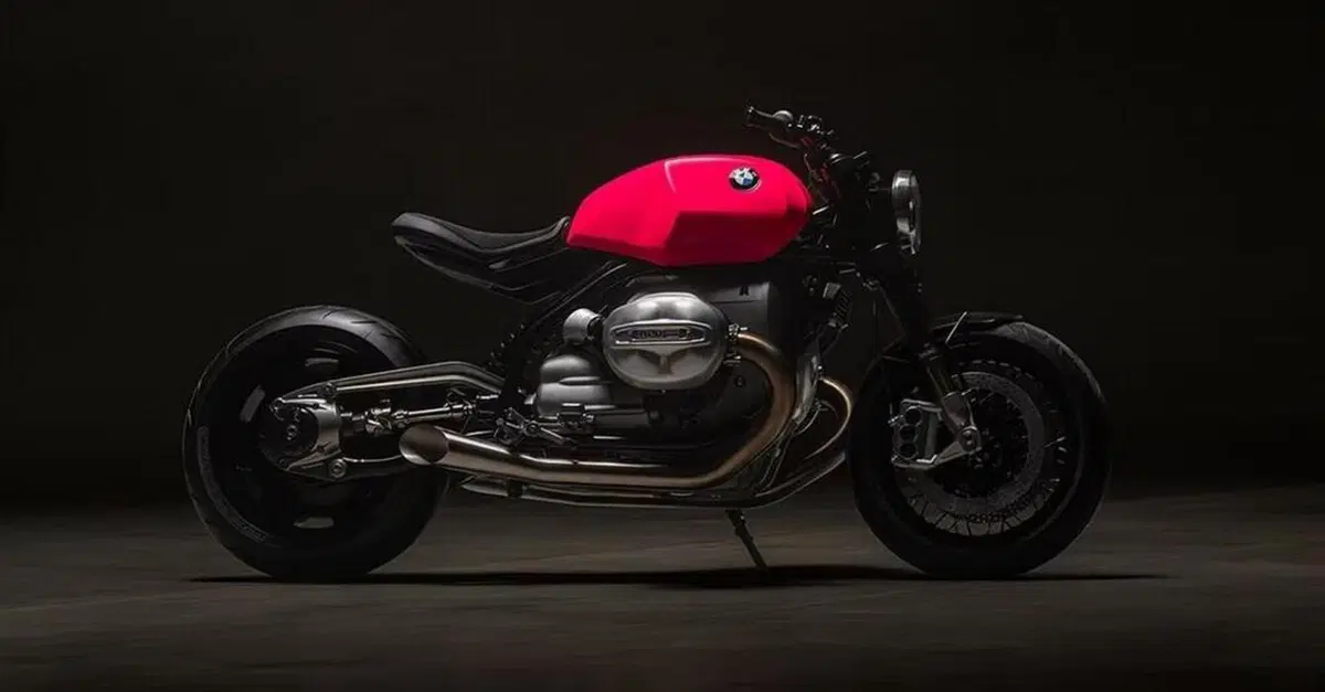 BMW R20, il colossale Big Boxer da due litri si prepara al debutto su strada?