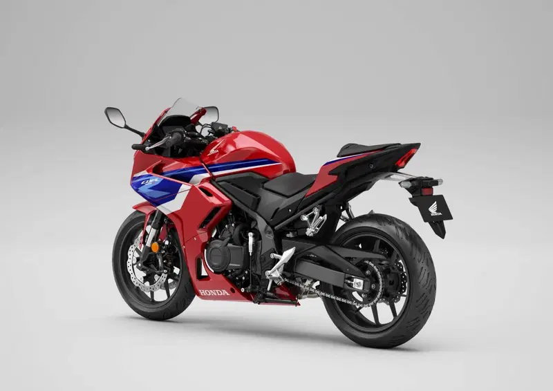 Honda CBR 500 R (2026) (5)