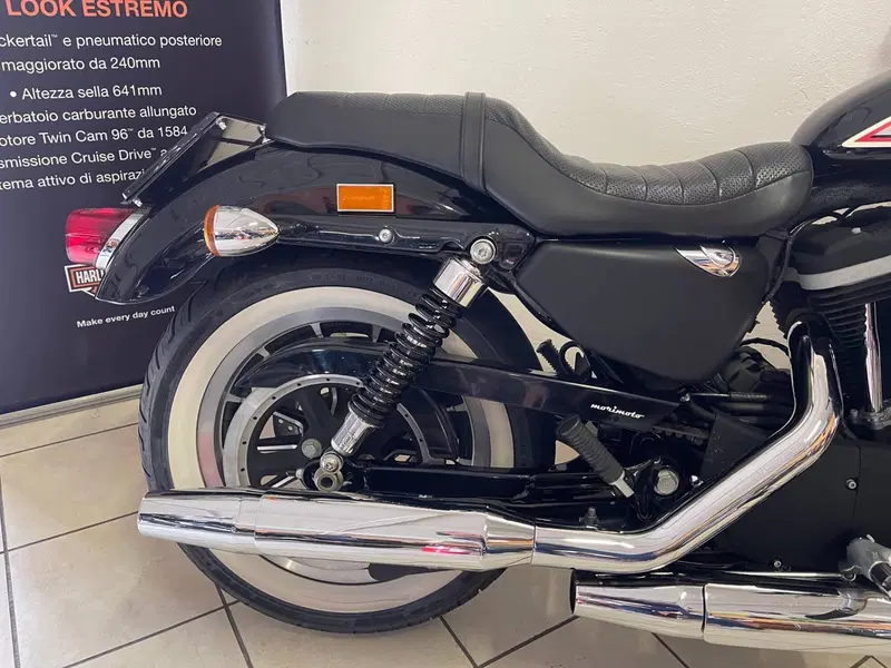 Harley-Davidson 883 R (2008 - 16) - XL 883R (7)