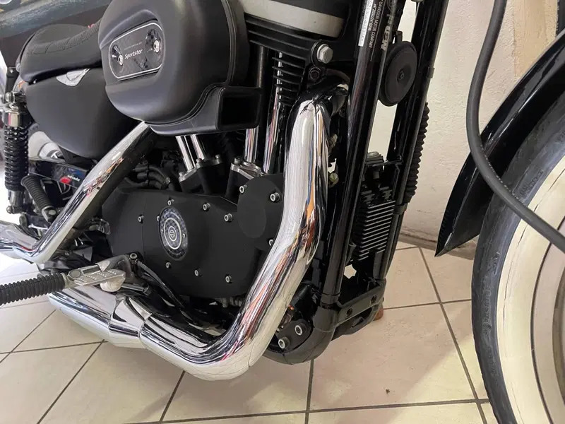 Harley-Davidson 883 R (2008 - 16) - XL 883R (14)