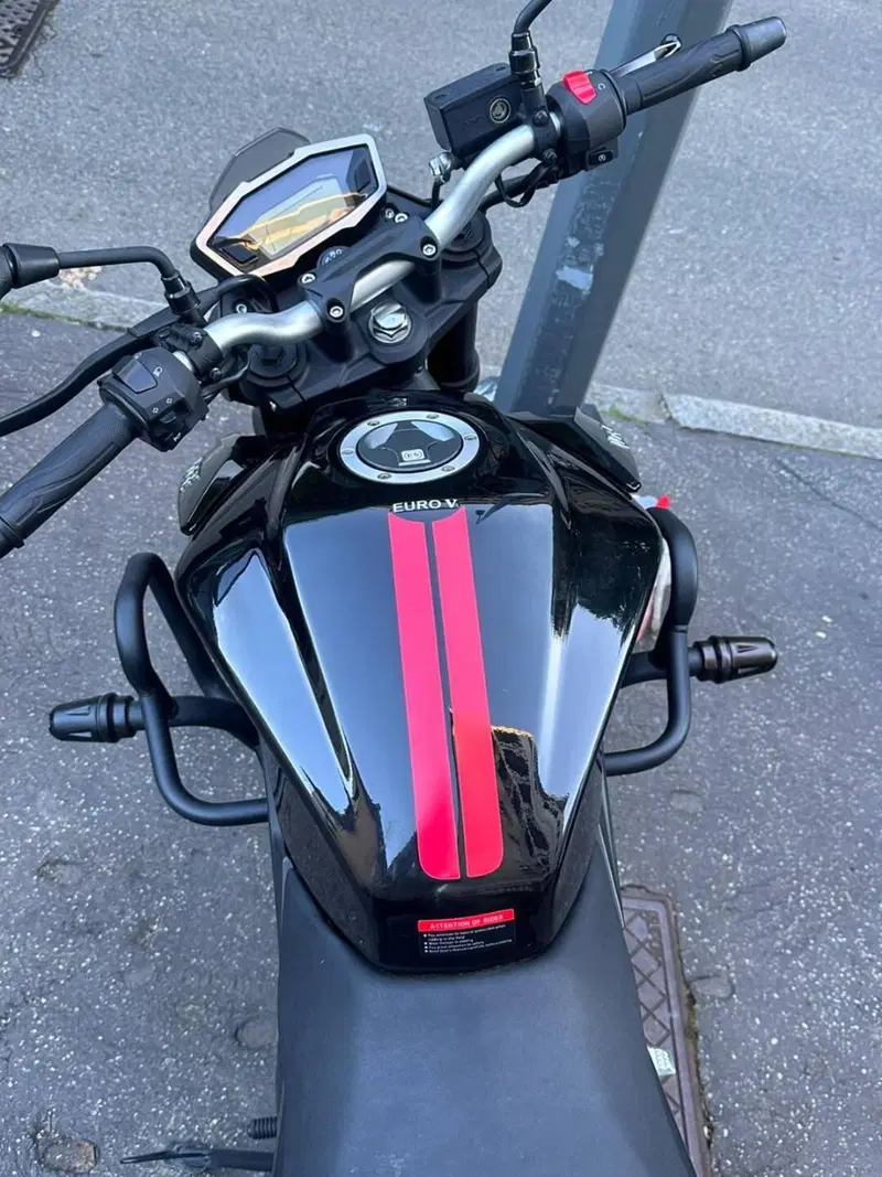 Voge Brivido 300R (2021 - 24) (4)