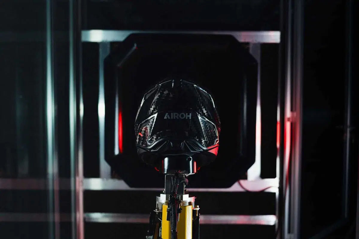 AIROH, il futuro della protezione moto corre tra gallerie del vento e tecnologia d'avanguardia (2)