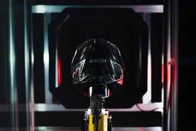 AIROH, il futuro della protezione moto corre tra gallerie del vento e tecnologia d'avanguardia