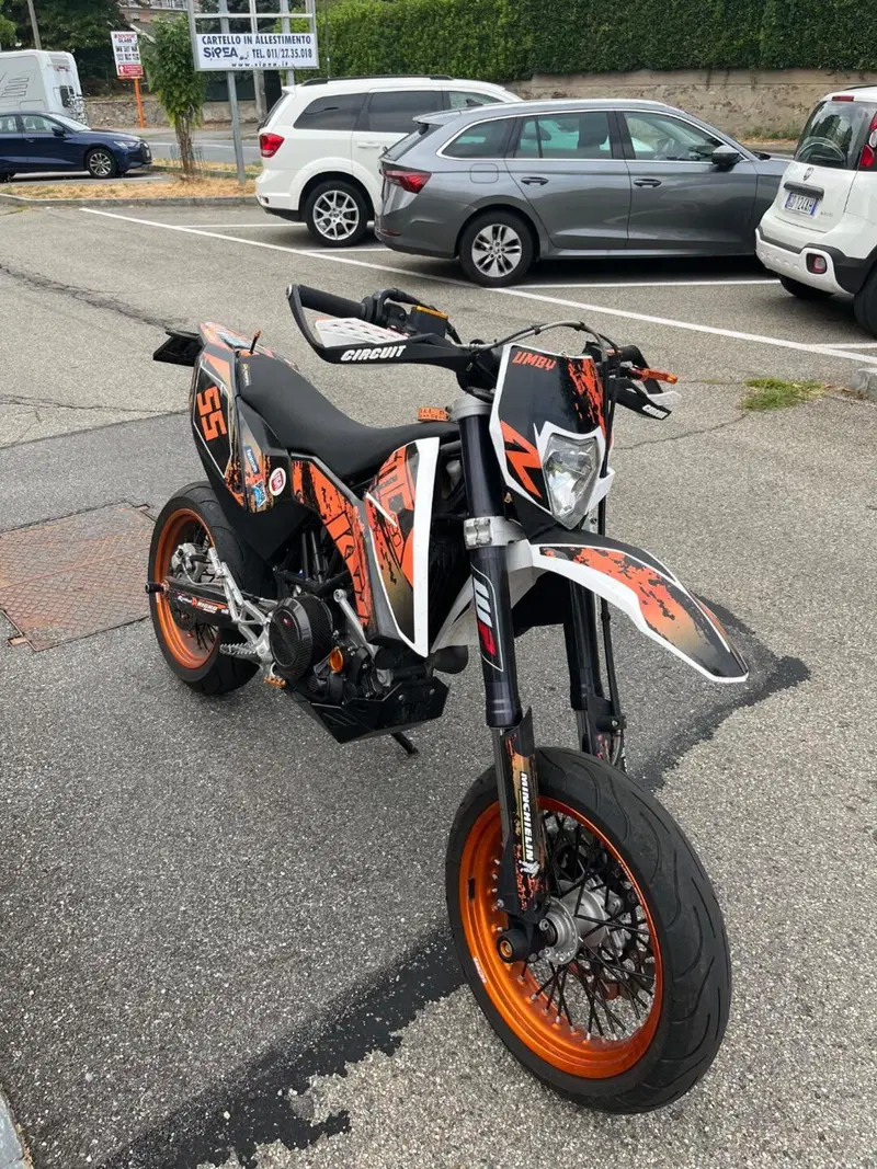 KTM 690 SMC (2008- 11) (2)