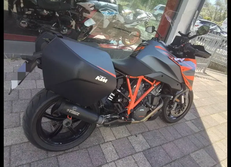 KTM 1290 Super Duke GT (2022 - 25) (5)