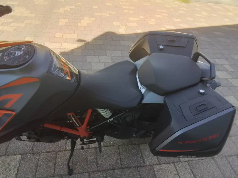 KTM 1290 Super Duke GT (2022 - 25) (19)